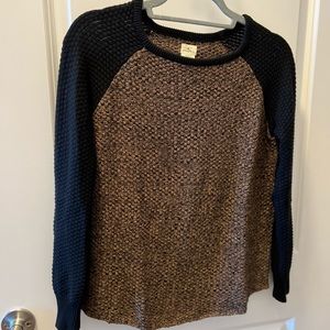 Black and brown sweater. O’Neil brand. Size S.
